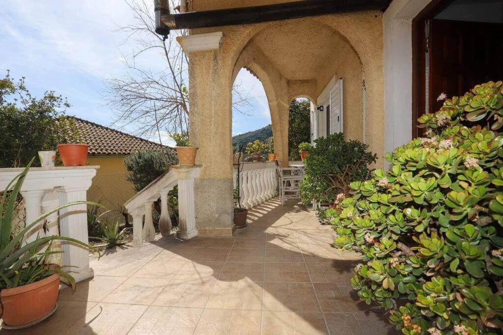“Katerina'S Guest House” Kato Garouna Dış mekan fotoğraf